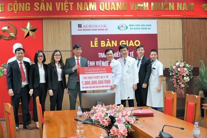 Cùng với hoạt động SXKD, Agribank Nam Nghệ An luôn thực hiện tốt công tác an sinh xã hội.