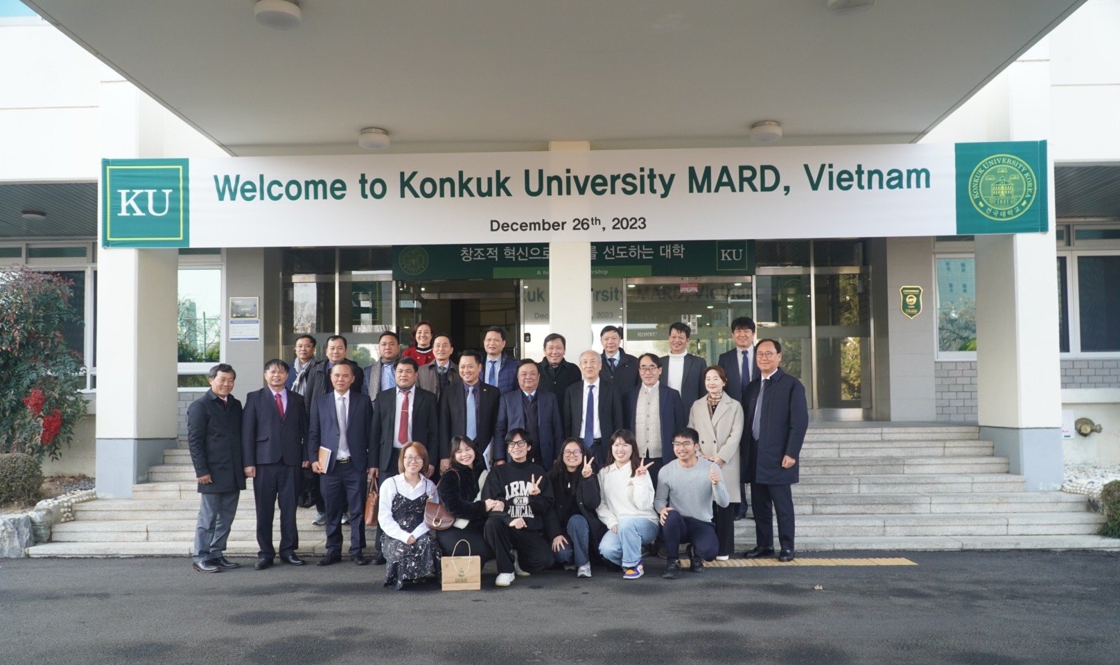 Đoàn công tác Bộ NN-PTNT làm việc với Đại học Konkuk, Hàn Quốc. Ảnh: ICD.