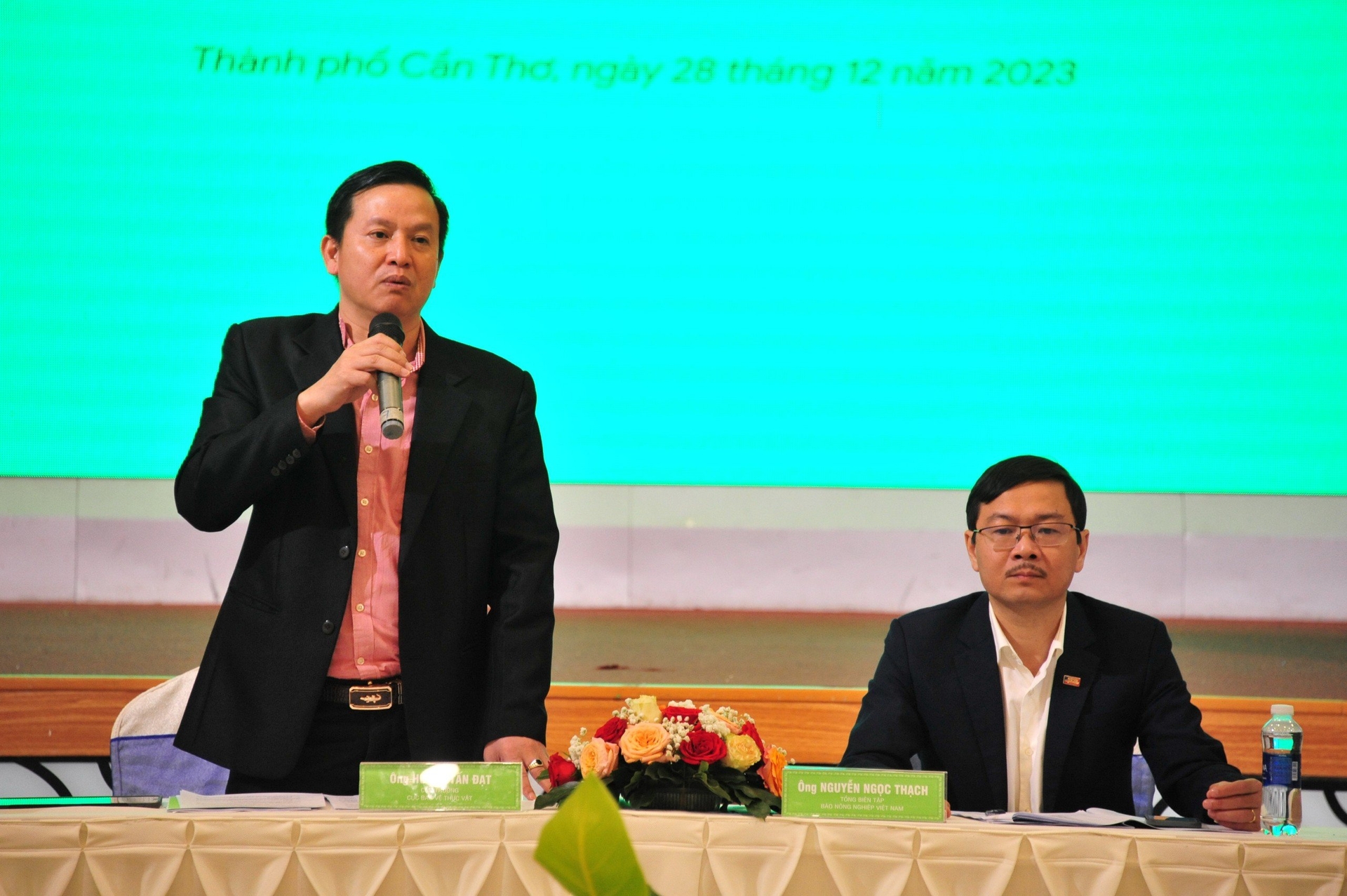 Báo Nông nghiệp Việt Nam phối hợp với Cục Bảo vệ thực vật (Bộ NN-PTNT) tổ chức Diễn đàn 'Thực trạng sản xuất, kinh doanh, sử dụng thuốc bảo vệ thực vật tại Việt Nam và giải pháp phát triển bền vững'.