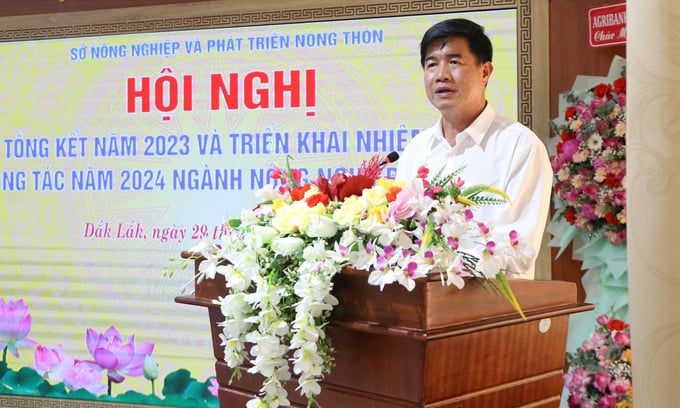 Ông Nguyễn Thiên Văn, Phó Chủ tịch UBND tỉnh Đắk Lắk đánh giá cao kết quả ngành nông nghiệp đạt được và yêu cầu khắc phục những khó khăn để tiếp tục phát huy thế mạnh trong thời gian tới. Ảnh: Quang Yên.
