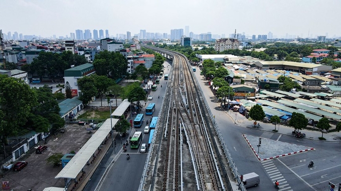 Hà Nội phải điều chỉnh dự án đầu tư xây dựng tuyến đường sắt đô thị Nhổn - ga Hà Nội đội vốn hàng ngàn tỷ đồng; lùi thời gian hoàn thành vào năm 2027. Ảnh: KTĐT.
