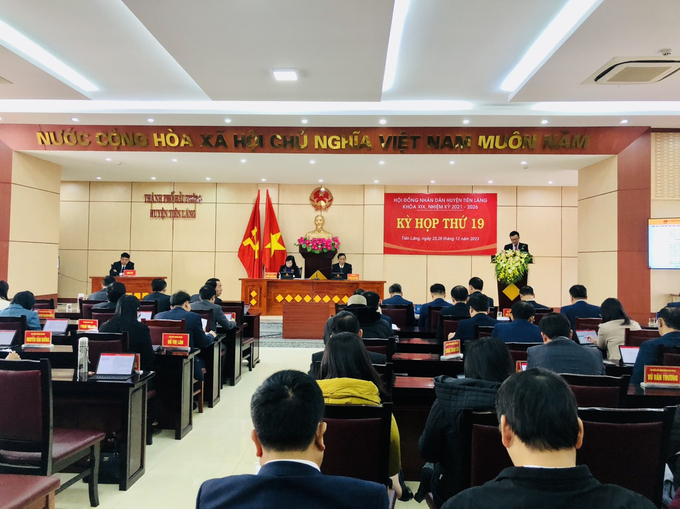 Kỳ họp thứ 19 Hội đồng nhân dân huyện Tiên Lãng, nhiệm kỳ 2021 - 2026. Ảnh: Phương Mai.