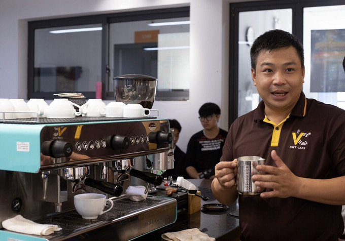 Ông Lương Bá Thái, Giám đốc Công ty CPPT Việt Cafe. Ảnh: NVCC. 