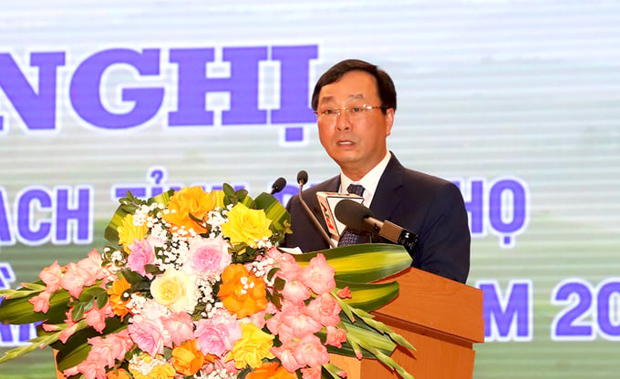 Chủ tịch UBND tỉnh Bùi Văn Quang phát biểu nhận nhiệm vụ triển khai thực hiện quy hoạch tỉnh Phú Thọ. Ảnh: baophutho.vn 
