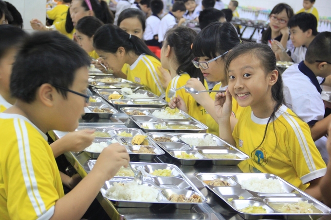 Dự án Bữa ăn học đường do Ajinomoto Việt Nam triển khai đã cung cấp thực đơn cân bằng dinh dưỡng cho học sinh lứa tuổi tiểu học trên toàn quốc.