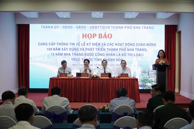 Thành phố Nha Trang tổ chức họp báo cung cấp thông tin về lễ kỷ niệm và các hoạt động chào mừng 100 năm xây dựng và phát triển. Ảnh: KS.