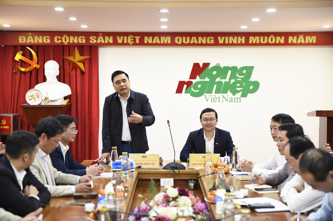 Thứ trưởng Nguyễn Quốc Trị đánh giá cao công tác phối hợp, tuyên truyền trong ngành lâm nghiệp giữa Báo Nông nghiệp Việt Nam và các đơn vị thuộc Bộ. Ảnh: Tùng Đinh.