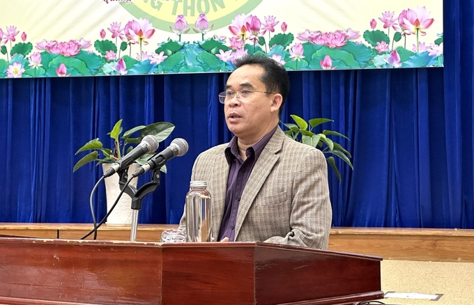 Ông Trần Anh Tuấn, Phó Chủ tịch UBND tỉnh Quảng Nam yêu cầu các địa phương xây dựng bài bản lộ trình và đề ra các giải pháp để tiếp tục thúc đẩy phong trào xây dựng NTM. Ảnh: L.K.