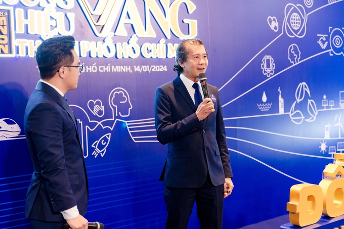 Ông Phan Văn Tâm, Phó Tổng Giám đốc Công ty CP Phân bón Bình Điền chia sẻ những thành quả mà Bình Điền đã đạt được trong những năm qua. Ảnh: Đình Thế.