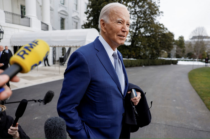Tổng thống Joe Biden rời Nhà Trắng tới tiểu bang Bắc Carolina hôm 18/1. Ảnh: Reuters.
