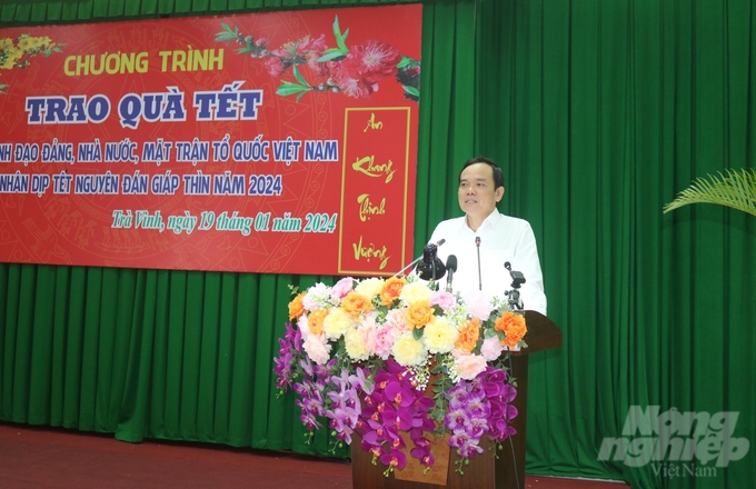 Phó Thủ tướng Trần Lưu Quang phát biểu tại buổi trao quà. Ảnh: CTV.