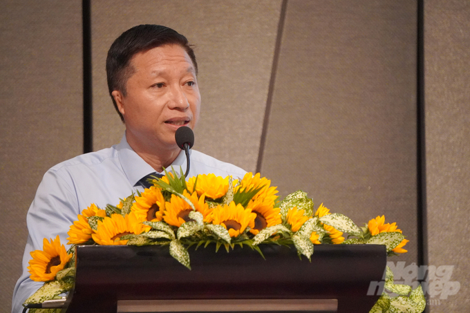 Ông Nguyễn Đông Hòa, Phó Tổng Giám đốc Saigontourist Group phát biểu tại buổi họp báo thông tin về đường hoa Nguyễn Huệ 2024. Ảnh: Nguyễn Thủy.