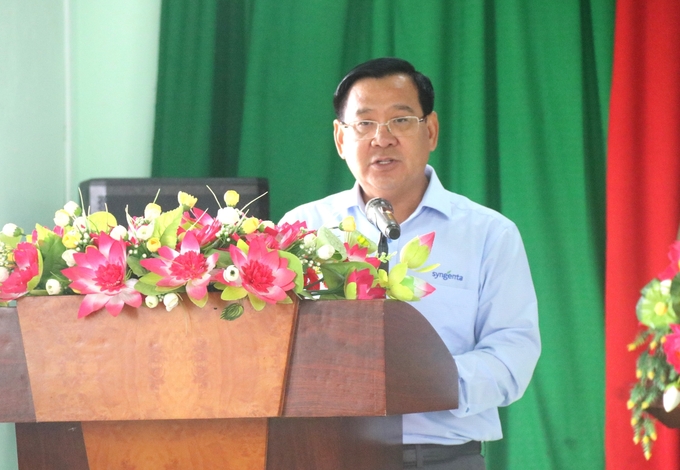 Ông Trần Thanh Vũ, Tổng Giám đốc Công ty TNHH Syngenta Việt Nam chia sẻ về hoạt động hỗ trợ những gia đình nghèo tại xã Ya Ma. Ảnh: Đăng Lâm.