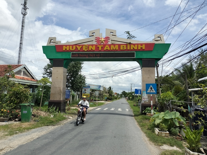 Thủ tướng Chính phủ vừa có quyết định công nhận huyện Tam Bình, tỉnh Vĩnh Long đạt chuẩn nông thôn mới. Ảnh: Minh Đảm.