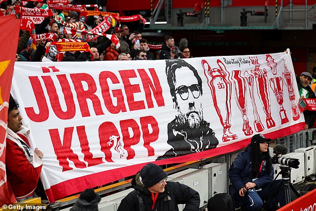 Jurgen Klopp được coi là người hùng của Liverpool. Ảnh: Getty.
