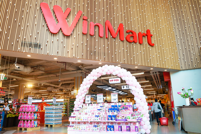 WinMart với không gian mua sắm mới mẻ kết hợp cùng các chương trình ưu đãi lớn thu hút sự chú ý của người tiêu dùng.