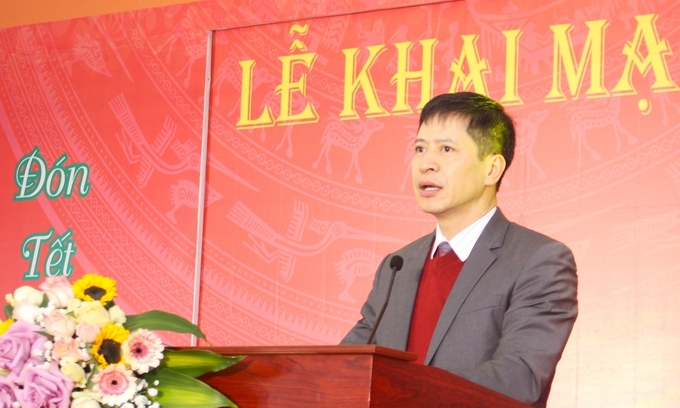 Ông Nguyễn Minh Tiến, Giám đốc Trung tâm Xúc tiến thương mại nông nghiệp phát biểu tại lễ khai mạc Hội chợ. Ảnh: Trung Quân.