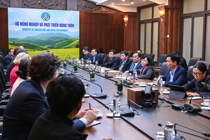 Buổi làm việc giữa Bộ NN-PTNT và các đối tác quốc tế ngày 30/1. Ảnh: Quỳnh Chi.