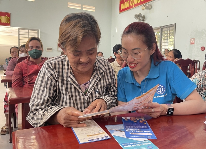 BHXH TP.HCM tư vấn cho người dân xã Thanh Phước, huyện Gò Dầu, tỉnh Tây Ninh về BHXH tự nguyện.