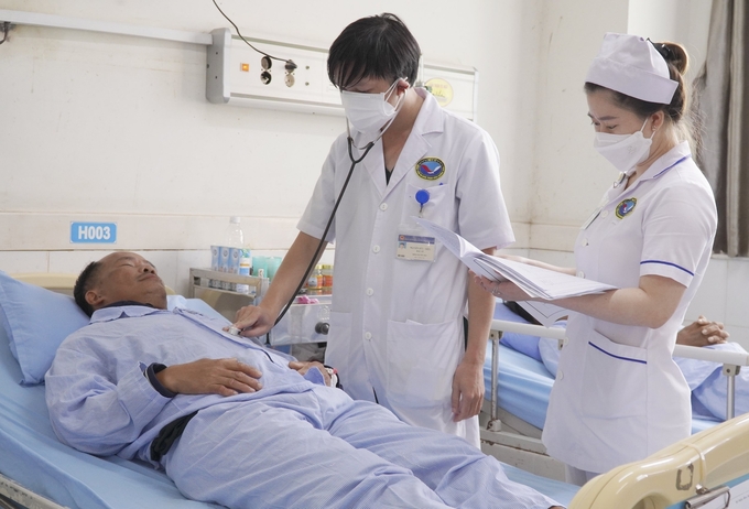 Nạn nhân được điều trị tại Bệnh viên đa khoa Trung ương Quảng Nam. Ảnh: BV.