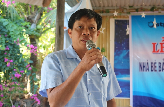 Ông Huỳnh Ngọc Sang, Phó Chủ tịch UBND xã Vạn Hưng kêu gọi các tổ chức, cá nhân chung tay hỗ trợ kinh phí cho Tổ cộng đồng để bảo vệ nguồn lợi thủy sản ở Rạn Trào. Ảnh: KS.