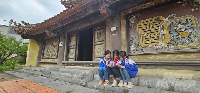 Truyền thống hiếu học ở làng Nguyệt Viên được tiếp nối vững bền qua nhiều thế hệ.