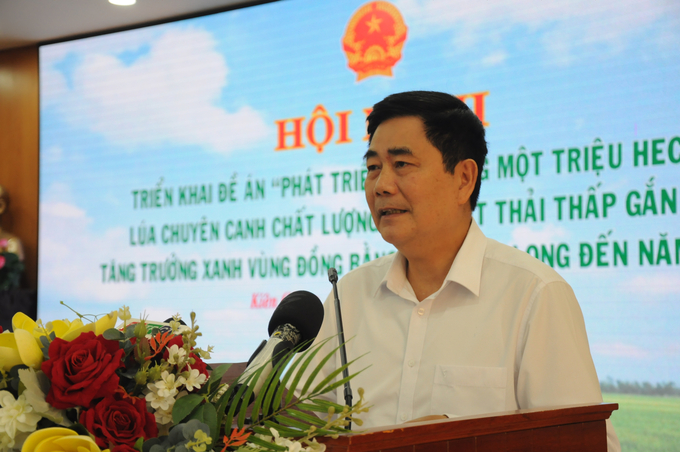 Chủ tịch HĐQT Viện Lúa quốc tế - IRRI Cao Đức Phát đề xuất Việt Nam xây dựng chính sách hỗ trợ nông dân và doanh nghiệp. Ảnh: Đ.T.Chánh.