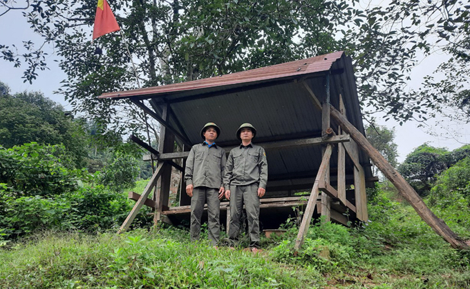 Chốt bảo vệ rừng Đá Trơn ở nơi xa nhất nên anh em ở đây gặp nhiều gian khó. Ảnh: T. Đức.