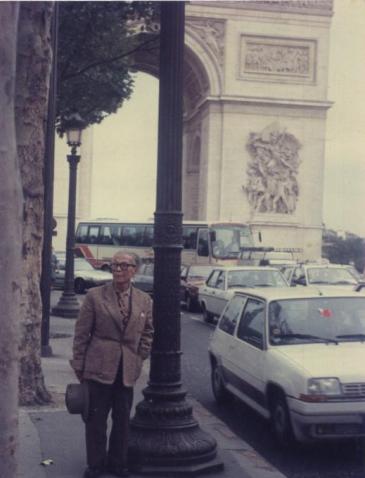 Luật sư Nguyễn Mạnh Tường tại Pháp (1989).