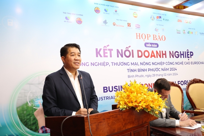 Ông Vũ Mạnh Hùng, Phó Chủ tịch VIDA, Phó trưởng Ban tổ chức Diễn đàn cho biết, sự kiện có sự tham dự của hơn 300 đại biểu trong và ngoài nước.