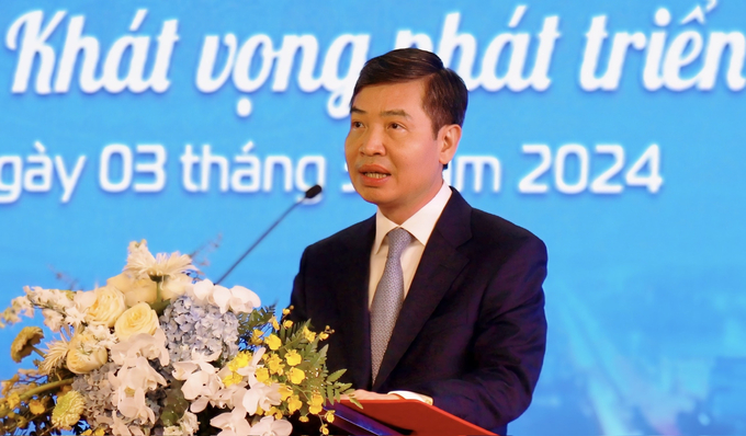 Ông Tạ Anh Tuấn, Chủ tịch UBND tỉnh Phú Yên, phát biểu tại Hội nghị công bố Quy hoạch tỉnh Phú Yên. Ảnh: K.S.