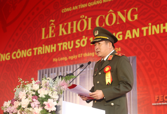 Thiếu tướng Đinh Văn Nơi, Giám đốc Công an tỉnh Quảng Ninh báo cáo tại lễ khởi công trụ sở Công an tỉnh Quảng Ninh. 