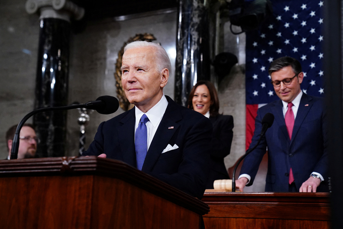 Tổng thống Joe Biden đọc Thông điệp Liên bang 2024 tại phiên họp chung của lưỡng viện quốc hội vào tối 7/3 (giờ địa phương). Ảnh: Reuters.