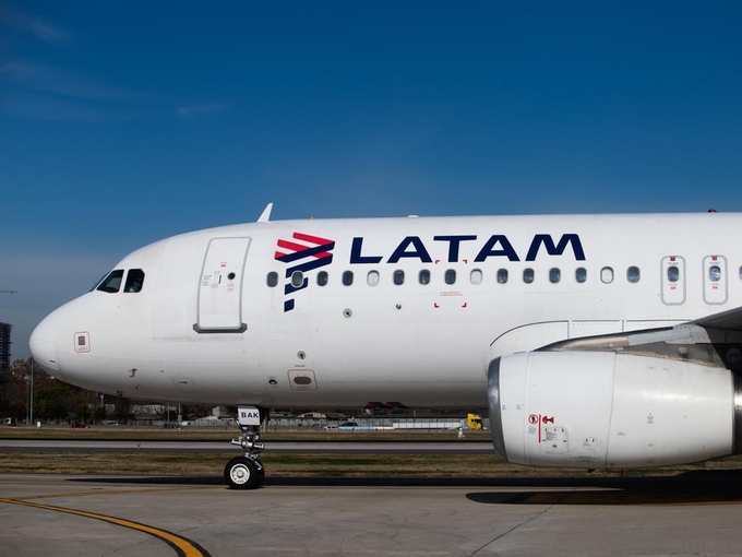 Một máy bay Boeing 787-9 Dreamliner của hãng hàng không LATAM Airlines. 