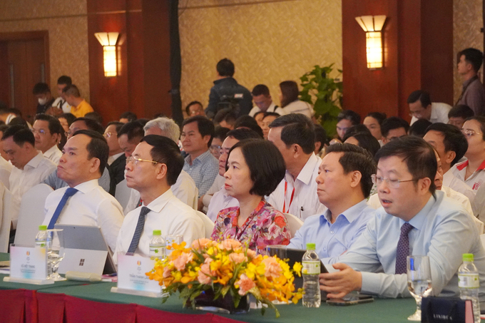 Các đại biểu tham dự phiên khai mạc Diễn đàn Báo chí toàn quốc năm 2024. Ảnh: Nguyễn Thủy.