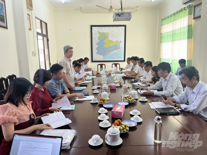 Đoàn công tác Cục Thủy lợi (Bộ NN-PTNT) làm việc với Sở NN-PTNT tỉnh Bạc Liêu. Ảnh: Trọng Linh.