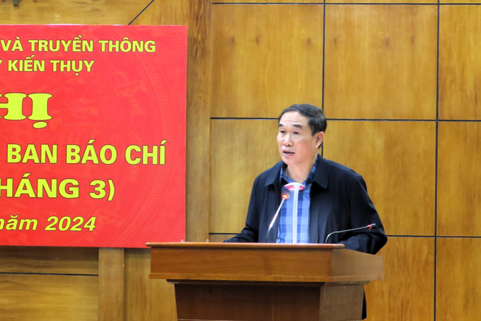 Ông Trần Quang Trung - Phó Giám đốc Sở Nội vụ Hải Phòng thông tin về việc sắp xếp các đơn vị hành chính tại Hội nghị cung cấp thông tin, giao ban báo chí tháng 3/2024. Ảnh: Hải Anh.