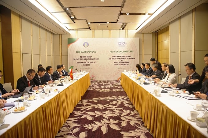 Hội đàm cấp cao diễn ra bên lề hội thảo Tầm nhìn hợp tác Việt Nam - Hàn Quốc trong lĩnh vực nông nghiệp đến năm 2030. 