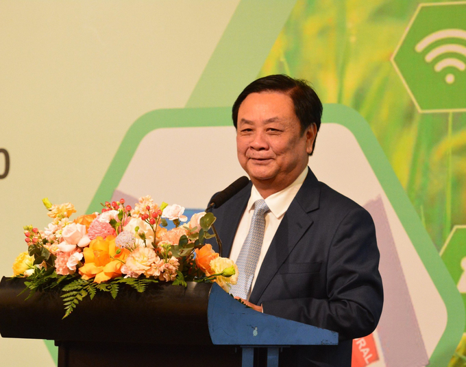 Bộ trưởng Lê Minh Hoan đánh giá, 'Tầm nhìn hợp tác Việt Nam - Hàn Quốc trong lĩnh vực nông nghiệp và phát triển nông thôn giai đoạn 2024 - 2030' là báo cáo hết sức thiết thực. 