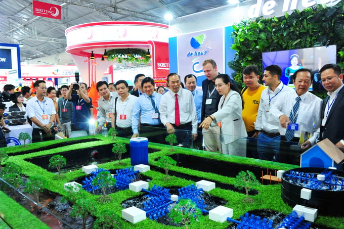VietShrimp 2024 saw the participation of over 200 booths from 150 domestic and international businesses in the shrimp industry and the aquacultural sector as a whole. Photo: Le Hoang Vu.
