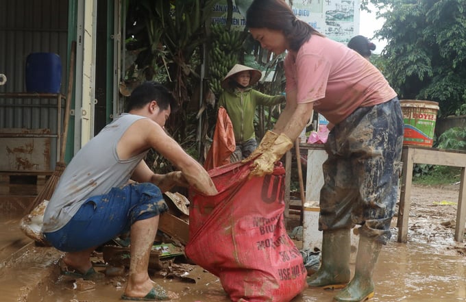 The mountainous district of Quy Chau will experience a historic flood in 2023. Photo: Khoi An.