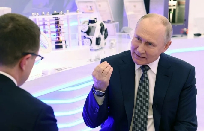 Tổng thống Vladimir Putin nói về vacxin ngừa ung thư của Nga hồi tháng 2/2024. Ảnh: Reuters.