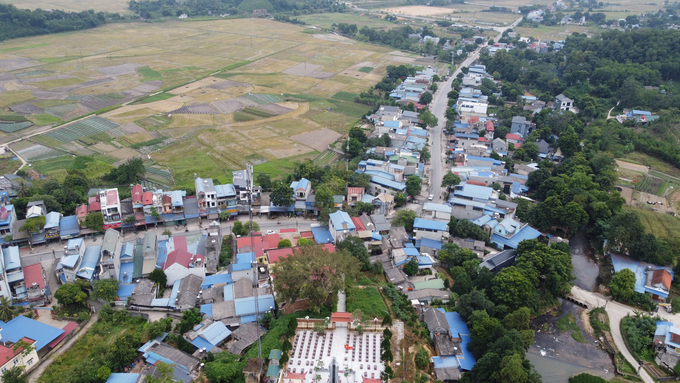 Ổn định dân cư để phát triển bền vững là nhu cầu cấp bách trong xây dựng nông thôn mới tại huyện Đại Từ. Ảnh: Quang Linh.