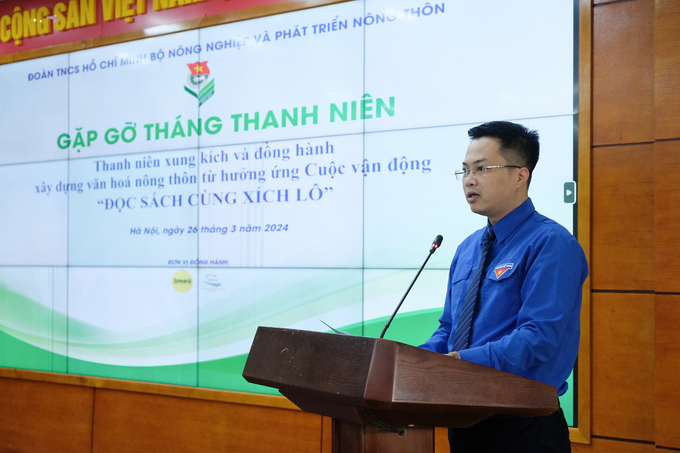 Ông Tạ Hồng Sơn, Bí thư Đoàn thanh niên Bộ NN-PTNT chia sẻ về hoạt động của Đoàn Bộ thời gian qua. Ảnh: Tùng Đinh.