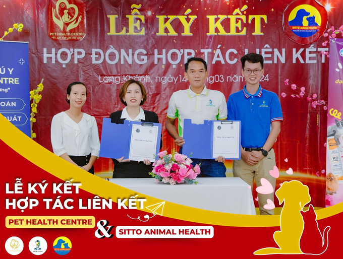 Lễ ký kết hợp tác liên kết với Bệnh viện Thú y Pet Health Centre. Ảnh: Gia Phú.