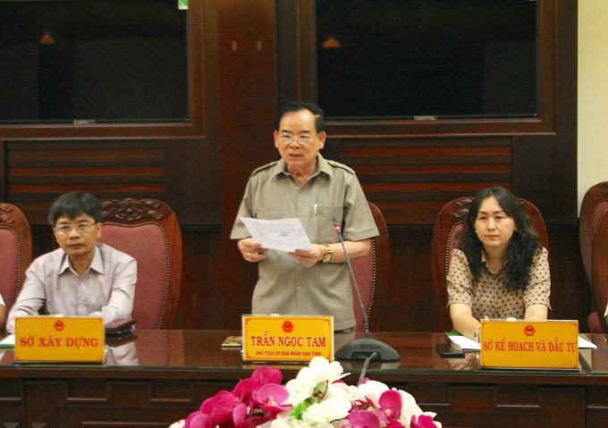 Chủ tịch UBND tỉnh Bến Tre Trần Ngọc Tam bày tỏ sự ủng hộ đối với ý tưởng xây dựng một 'thành phố phần mềm' tại Bến Tre. Ảnh: Trương Hùng.