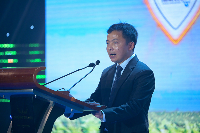 Ông Nguyễn Huy Cường, Giám đốc ngành Hạt giống, Công ty TNHH Syngenta Việt Nam giới thiệu về sản phẩm mới NK6101BGT. Ảnh: Tùng Đinh.