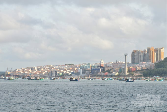 A corner of Phu Quoc City was viewed from the sea after 20 years of implementing the project. Photo: Trung Chanh.