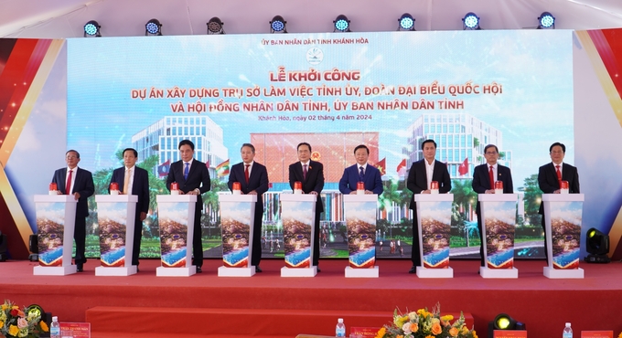 Khánh Hòa khởi công dự án xây dựng trụ sở làm việc Tỉnh ủy, Đoàn đại biểu Quốc hội và HĐND, UBND tỉnh có tổng vốn đầu tư hơn 544 tỉ đồng. Ảnh: PC.