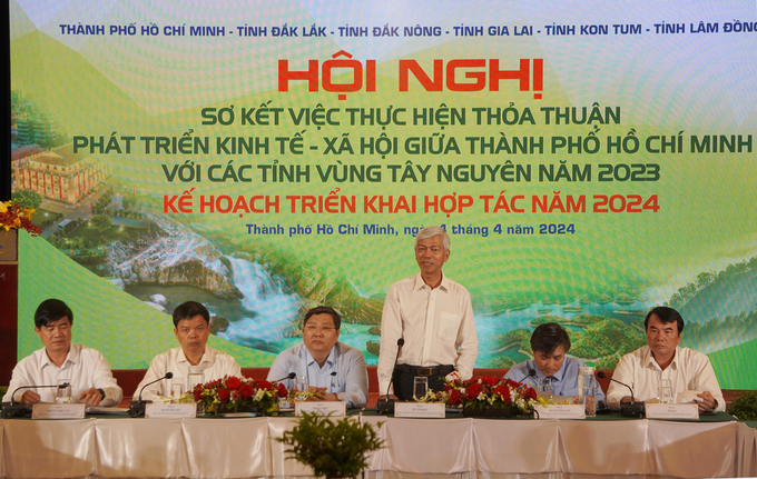Lãnh đạo TP.HCM và 5 tỉnh vùng Tây Nguyên chủ trì hội nghị sơ kết. Ảnh: Nguyễn Thủy.